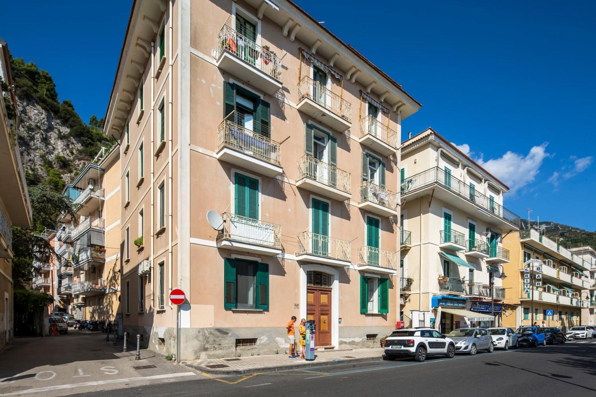 Un Oblo Sul Mare Apartment Maiori Exterior photo